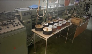 Head and tail banding machine 